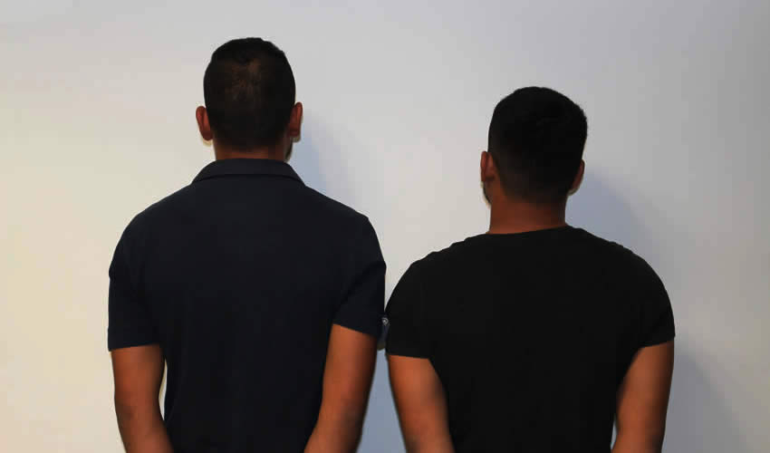 En una empresa del fraccionamiento Santa Anito, fueron aprehendidos Gustavo y Sa&uacute;l, de 24 y 21 a&ntilde;os de edad, respectivamente