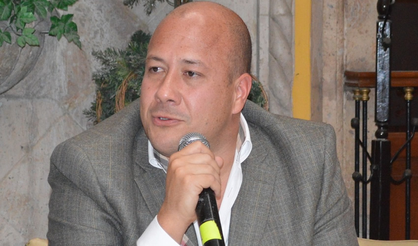  Enrique Alfaro Ramírez, gobernador de Jalisco, co­mentó que el cambio de nom­bre “impulsará al turismo para compartir la grandeza de nuestra tierra con México y el mundo”