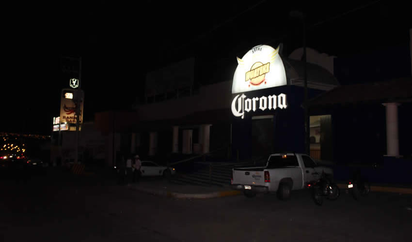 El antro Arena Wateke, de donde escaparon los bovinos