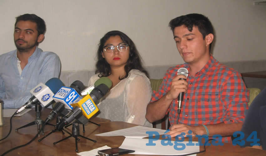 Entre las verdades a medias, omisiones o mentiras claras, organizaciones civiles cuestionaron al alcalde tapatío, quien afirmó que para ellos no hay nada más importante que el interés público por encima de cualquier interés en particular, lo que resulta engañoso por el conflicto de interés de los naranjas con empresas como Indatcom, Euzen y La Covacha/Foto: Francisco Tapia 