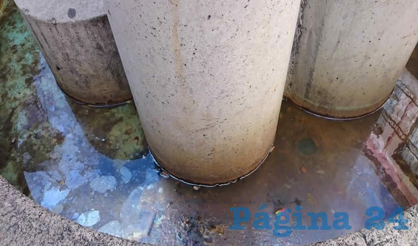 Las fuentes del andador peatonal Centenario siguen convertidas en contenedores para la basura, pueden ser criaderos de mosquitos trasmisores del zika, chikungunya y dengue