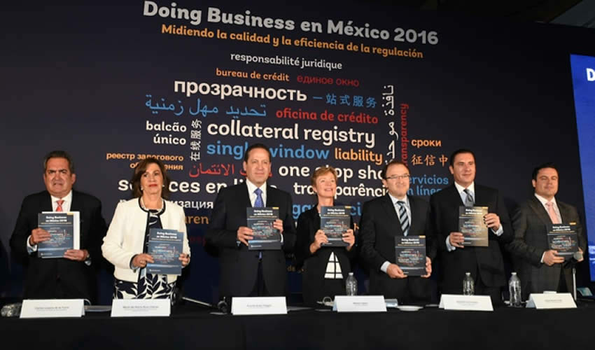 Doing Business mide cómo las regulaciones gubernamentales fomentan o restringen la actividad empresarial de los países y sus regiones