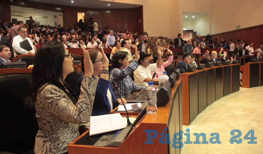 Con las modificaciones a la ley de movilidad y al código urbano, los legisladores sentaron las bases para otorgar derechos y exigir obligaciones a los ciclistas, con el fin de que los accidentes disminuyan y se tengan más usuarios en las calles/Foto: Francisco Tapia 