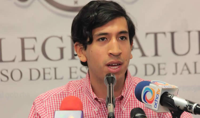 “Es esencial que el Poder Judicial del Estado de Jalisco se reconstruya (…). Tenemos dos poderes que están constantemente bajo la lupa de lo que hacen y eso es importante, pero no podemos seguir pensando que un tercer poder permanece en las sombras, permanece en la oscuridad”, señaló el legislador independiente Pedro Kumamoto/Foto: Francisco Tapia