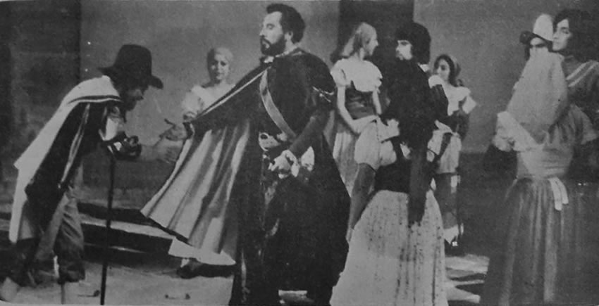 “Fuenteovejuna”, representación de los Teatristas de Aguascalientes en su séptimo aniversario; diario Momento, sábado 27 de noviembre de 1976