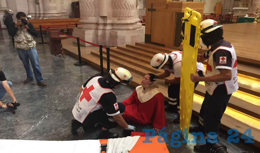 Jorge Efrén Gallegos, encargado de capacitación de la Unidad Municipal de Protección Civil aseguró que hace más de cuatro años se puso en marcha el programa Iglesia Segura, en el que se recorrieron los centros religiosos para realizar análisis de riesgos, sin embargo quedó inconcluso al no darle seguimiento.