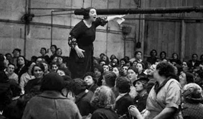  Las mujeres se abrieron paso en las esferas públicas desde principios del siglo XX (Foto: Tomada de http://www.nuevatribuna.es/articulo/cultura---ocio/lucha-mujeres-espana-contemporanea/20150714192551118054.html) 