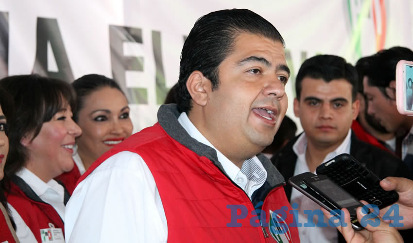“Lo que tenemos claro es que el instituto y la propia legislatura han determinado que será mujer, entonces tendremos a una mujer, que reúna con las condiciones que hoy los zacatecanos de la capital busquen para Zacatecas”, dijo Luévano (Foto Rocío Castro Alvarado)