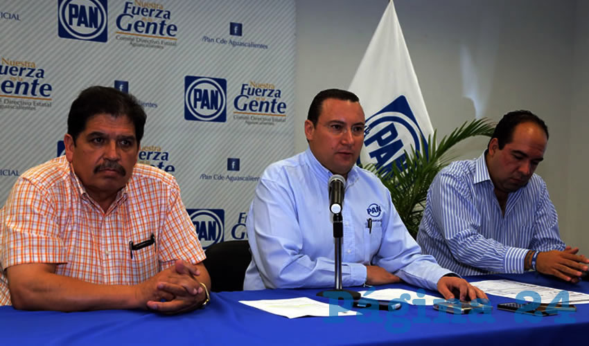 Conferencia de prensa del PAN: “No es un asunto que nos hayan hecho la valona” (Foto: Eddylberto Luévano Santillán)