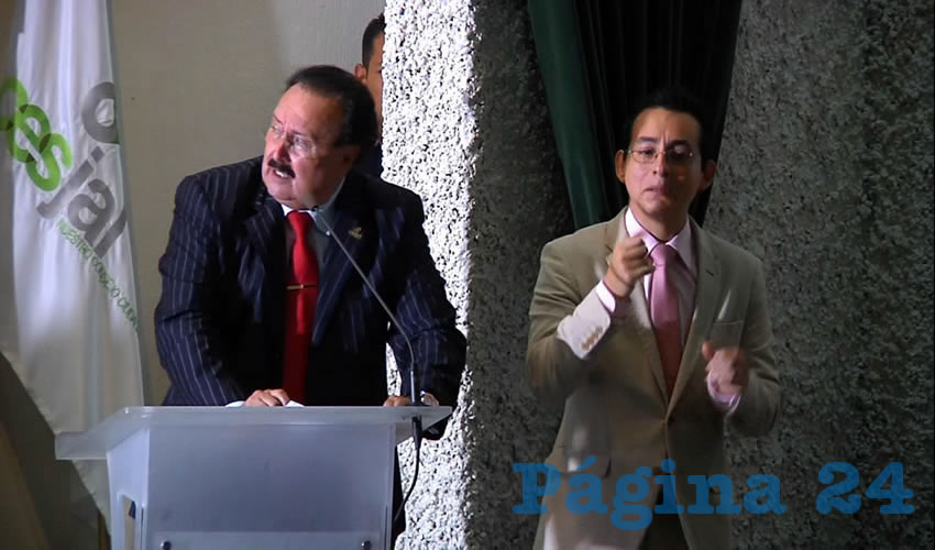 “Evitemos la discusión estéril a fin de avanzar con mayor velocidad en el cumplimiento de las asignaturas pendientes que tenemos en Jalisco; los que corren son tiempos para unirnos, para ayudarnos, no para pelearnos ni para distanciarnos”, llamó a las autoridades Enrique Michel, presidente del Cesjal/Fotos: Francisco Andalón López 
