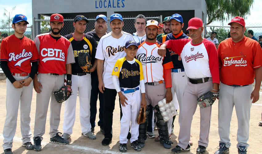 Los habitantes del lugar cuentan con un espacio digno para la práctica del rey de los deportes
