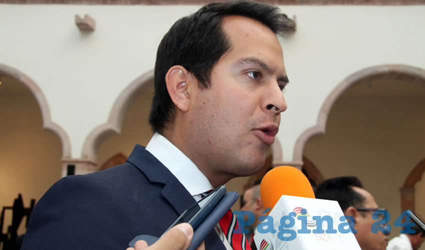 Víctor Legaspi Solís: “Es momento que también ellos inviertan en Zacatecas y que le apuesten a la capacitación y desarrollo y a la evolución del negocio, y esto evolucione en la parte de la formalización” (Foto: Rocío Castro)