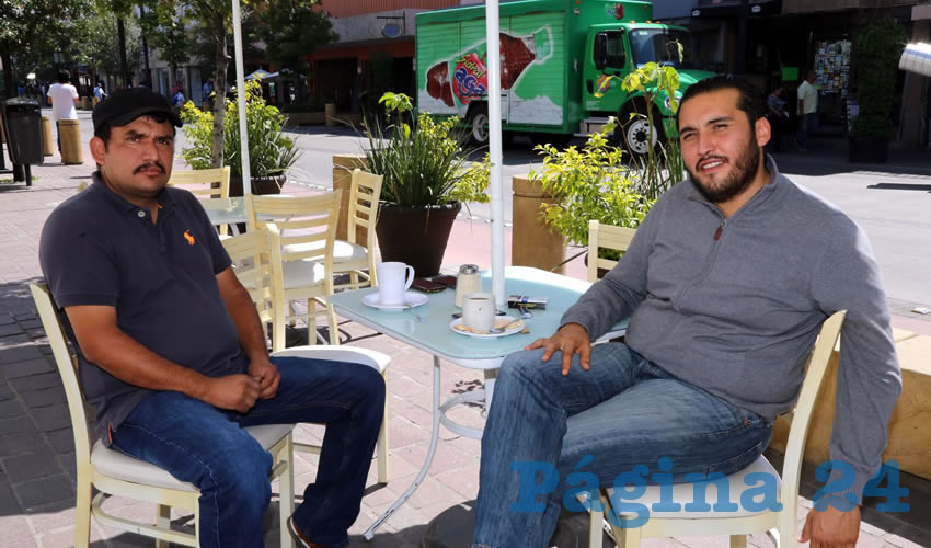 Marco Antonio Mart&iacute;nez Proa y Aldo Ruiz S&aacute;nchez, presidente del Comit&eacute; Directivo Estatal de Morena, se reunieron en el restaurante Del Centro
