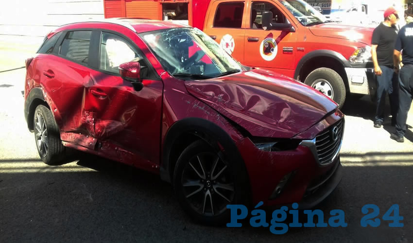 La camioneta Mazda CX-3 que conducía Cynthia Angélica Zamarripa Islas