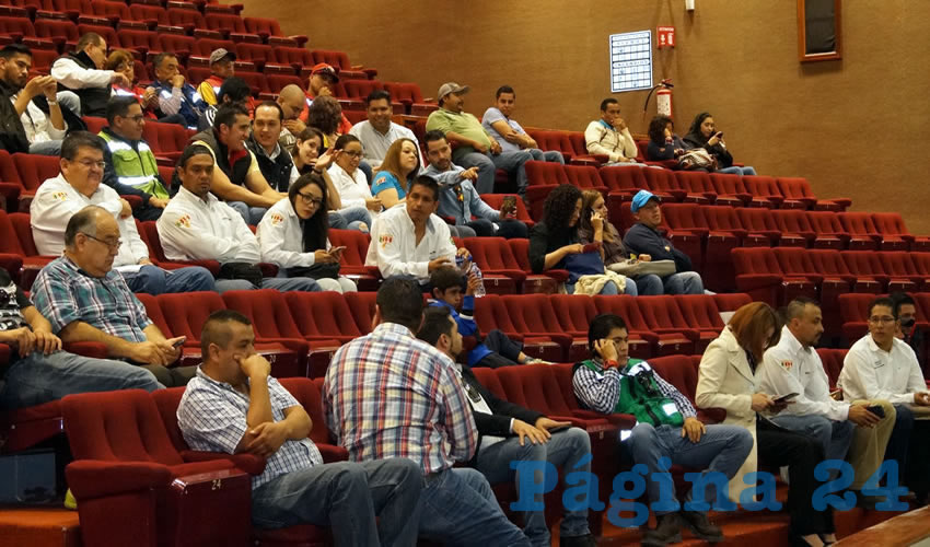 Diana Flores: “La negociación y el diálogo se tiene que realizar sin impedir el acceso a la empresa, y sin que se bloqueen las vías terrestres, así como que se brinde seguridad de acceso a la empresa” (Foto: Merari Martínez Castro)