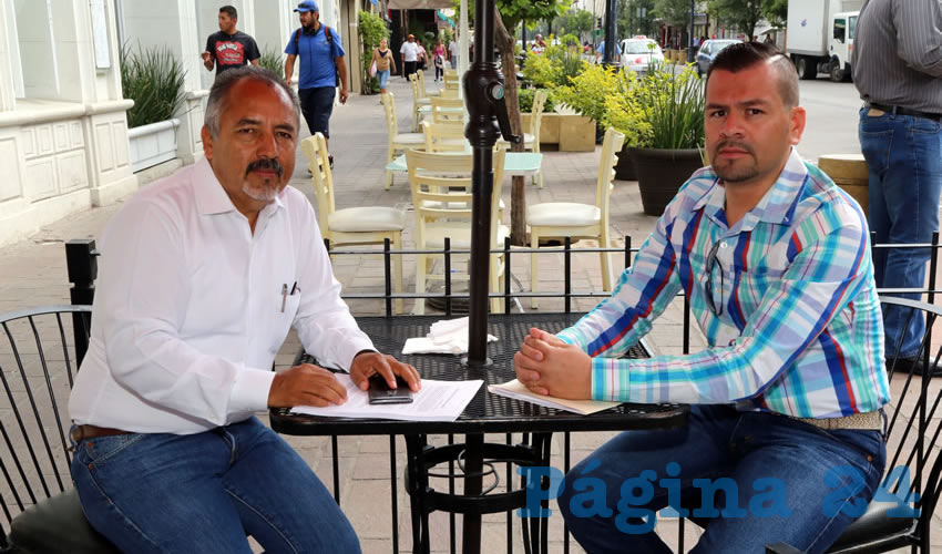 En el restaurante Mitla almorzaron Alejandro S&aacute;nchez Laguna y L&aacute;zaro Manuel Garc&iacute;a Casas, delegado estatal de la Confederaci&oacute;n Nacional Plan de Ayala (CNPA)