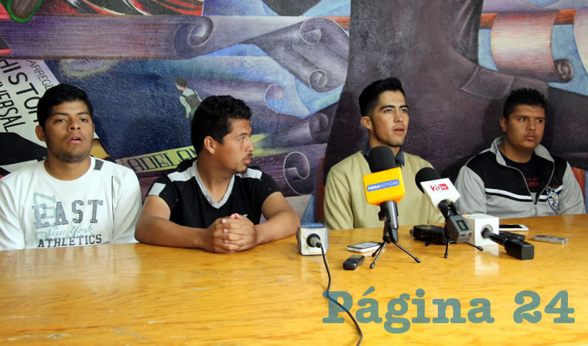 Wilfredo Martín Esparza: “Nos aquejan las reformas porque piden buena calidad en la educación, pero cómo van a pedir eso cuando en zonas rurales no llega la luz, no tenemos un medio o una computadora, no hay condiciones” (Foto: Rocío Castro Alvarado)