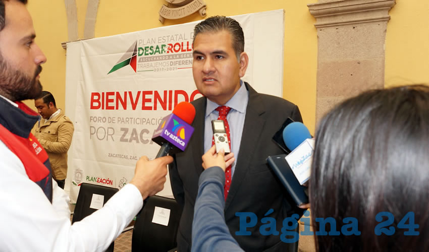 Víctor Armas Sagoya: Sólo se utiliza arcilla y un aceite ecológico para su elaboración, con lo que se deja de lado el enviar contaminantes al ambiente (Foto: Merari Martínez)