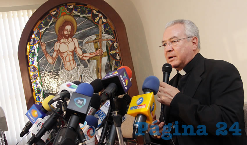 “Los jóvenes se ven seducidos por las falsas promesas que ofrece el crimen organizado, la violencia, el alcohol, la droga, el sexo, incluso la muerte. Los invito jóvenes a que se dejen seducir por la verdad y la vida de Cristo, él nunca nos va a abandonar”, dijo el cardenal a los fieles durante la misa de bienvenida de la Virgen/Foto: Archivo Página 24