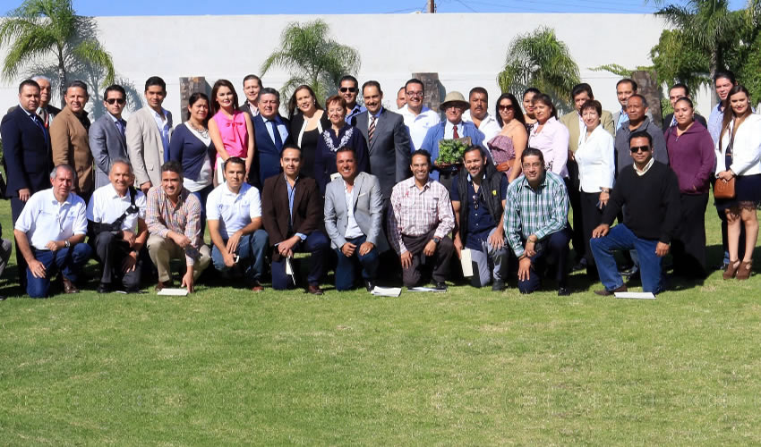 Invaluable colaboración de la sociedad organizada para construir una mejor ciudad ayudando al Gobierno Municipal en la conservación del medio ambiente