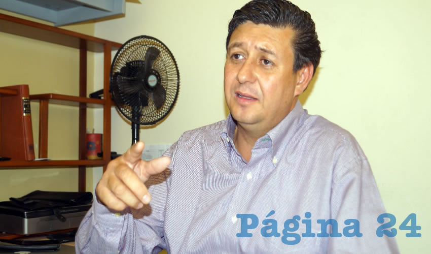 “Es el momento en el que (alcaldes y gobernador) deben sentarse con madurez política, olvidarse del 2018 y trabajar en común, en conjunto, llegar a acuerdos para combatir la inseguridad que vivimos los jaliscienses”, llamó Francisco Jiménez Reynoso, especialista en derecho constitucional