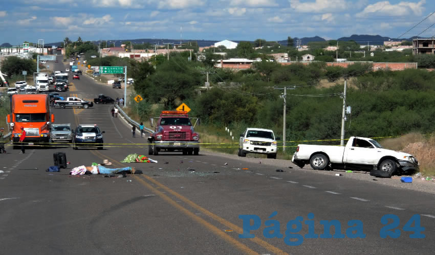 Dantesca escena sobre la carretera federal 25
