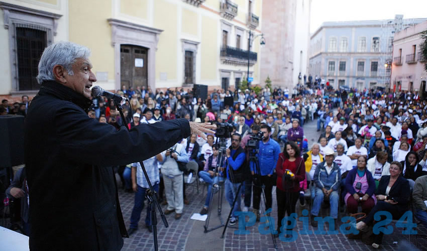 López Obrador, pidió a los zacatecanos difundir que esta elección extraordinaria es una farsa, y que los del PAN y del PRI ya se pusieron de acuerdo, pues lo único que van hacer es tratar de legitimar el fraude