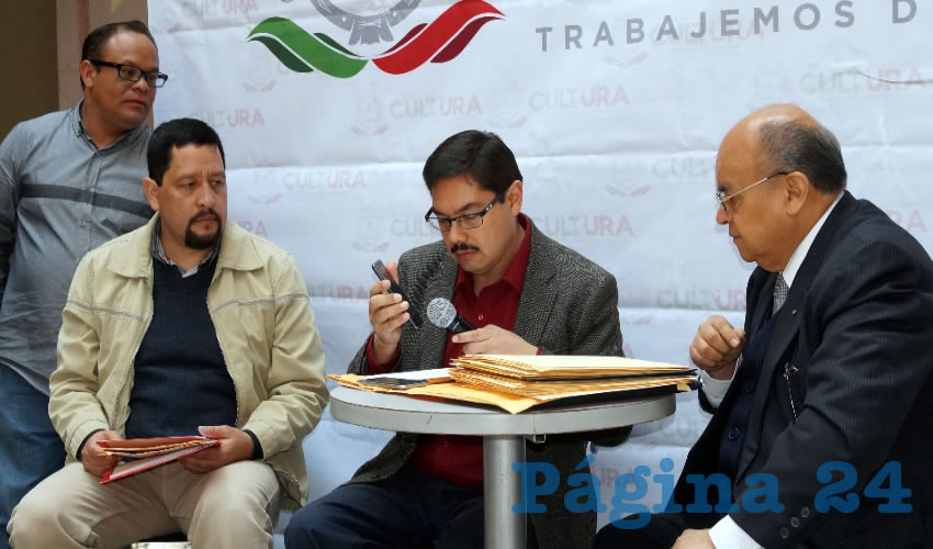Marco Saucedo: El ganador de esta convocatoria corresponde a la obra firmada con el seudonimo Serpintax, que corresponde a Ángel Gómez Ramos, originario de Huajuapan de León, Oaxaca, quien presentó la obra Prosgymnasmata Esotérica (Foto: Merari Martínez Castro)