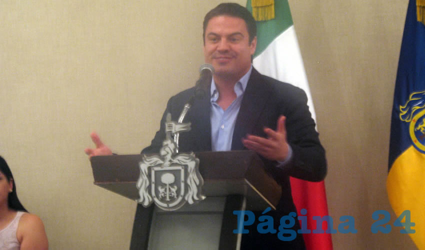 Aristóteles Sandoval, gobernador de Jalisco, no podrá alegar falta de recursos para cumplirle a la ciudadanía: cada año su amigo Peña Nieto le aumenta el presupuesto que termina hecho humo/Foto: Archivo Página 24