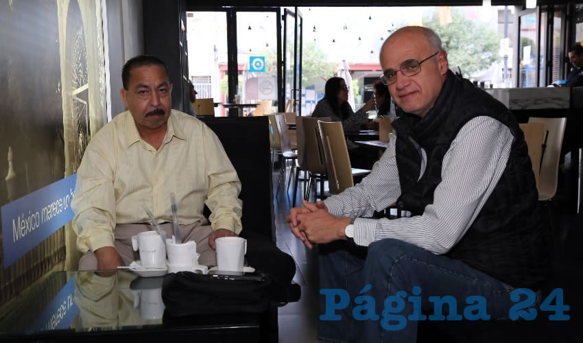 En Caf&eacute; Punta del Cielo departieron Jos&eacute; de Jes&uacute;s Ram&iacute;rez Loera y el exdiputado pri&iacute;sta Netzahualc&oacute;yotl &Aacute;lvarez Cardona, presidente estatal de Movimiento M&eacute;xico Avanza AC