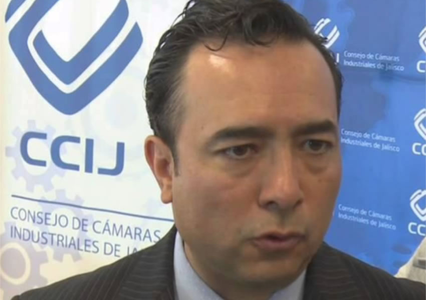Daniel Curiel Rodríguez, coordinador del Consejo de Cámaras Industriales de Jalisco (CCIJ), considera que el comisario de Seguridad de Guadalajara, Salvador Caro Cabrera, tiene que ser dado de baja por no haber aprobado los exámenes de control de confianza, y que Luis Carlos Vega Pámanes debe de renunciar a la presidencia del Supremo Tribunal de Justicia de Jalisco por sus antecedentes penales de homicidio, lesiones y robo/Foto: Cortesía 
