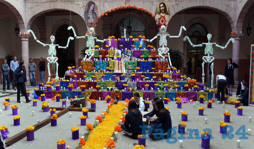 En esta ocasión fue dedicado a Antonio M. Aguilar y a María de la Paz Díaz Macías, fundadores del Colegio del Centro (Foto: Merari Martínez Castro)