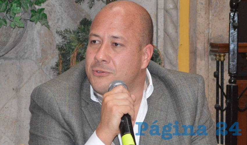 Ensoberbecido, el alcalde de Guadalajara está terco en mantener a Salvador Caro en la Comisaría, a pesar de que él mismo reconoce que falta mucho para garantizar la seguridad de los tapatíos y que los índices de robo de automóviles y “carga pesada” no han podido disminuirlos/Foto: Archivo Página 24