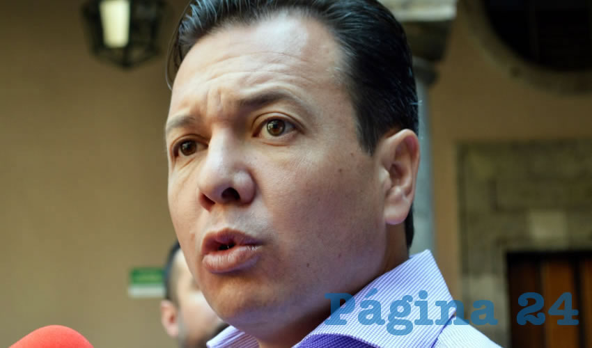 “Pues es el tamaño de la putrefacción que vivimos en el Poder Judicial, tanto en Jalisco como en todo México, hoy la coyuntura de saber los antecedentes penales que tiene el magistrado Luis Carlos Vega Pámanes nos obliga a hacer una reestructuración completa dentro del Poder Judicial”, comentó el alcalde zapopano sobre el caso/Foto: Francisco Tapia 