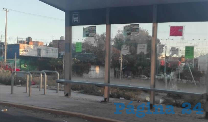 Los vecinos argumentan que tanto las calles como los parabuses están abandonados, ya que no hay presencia a pie de los uniformados/Fotos: Rafael Hernández Guízar
