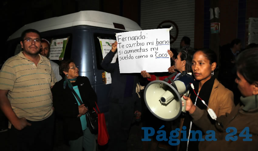 Karina Paredes Mart&iacute;nez, representante sindical de los trabajadores del subsistema CECyTEA y del Conalep (Foto: Eddylberto Lu&eacute;vano Santill&aacute;n)