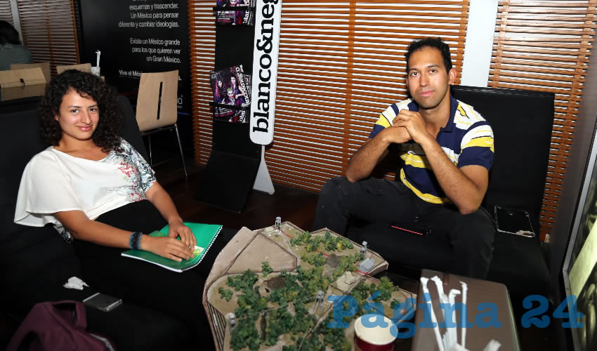 En Caf&eacute; Punta del Cielo se reunieron Sof&iacute;a Gonz&aacute;lez Ponce, integrante de Colectiva Feminista, y Shamir Jezreel, arquitecto
