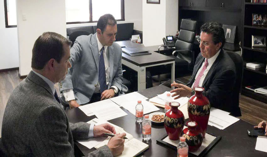 Se reunió este lunes con el Director General de Fondo Minero; el jueves firman acuerdo de obras