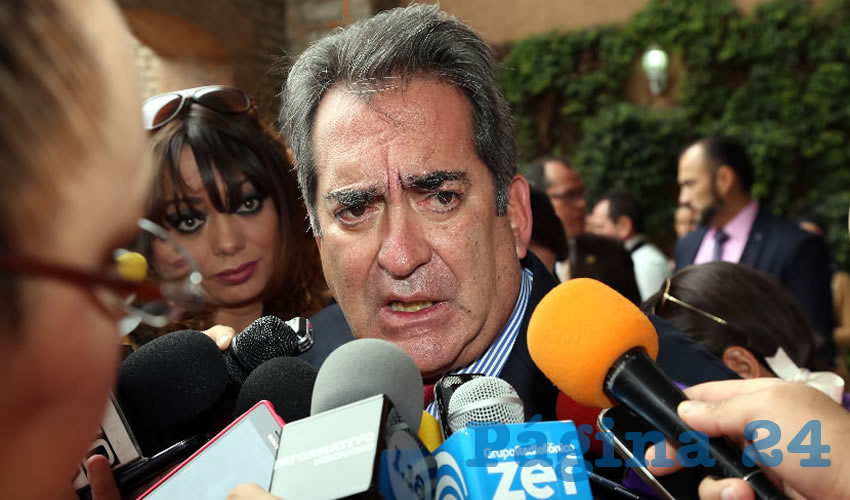 Carlos Lozano de la Torre, gobernador del Estado