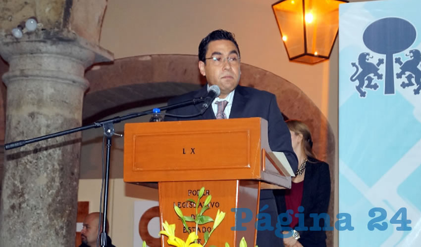 Ayer Luis Carlos Vega Pámanes entregó un documento con su renuncia como magistrado del Supremo Tribunal de Justicia; según dijo, se debió a la difusión de noticias relativas a su persona, que causaron una desestabilización “en el orden institucional de Jalisco”. Por su parte, diputados criticaron que dejó el cargo sólo hasta que su grupo político –el PRI– lo presionó/Foto: Archivo Página 24