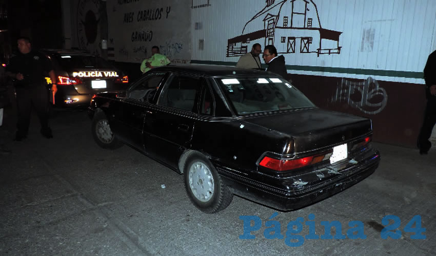 Al momento de la agresión, una familia se trasladaba en el vehículo