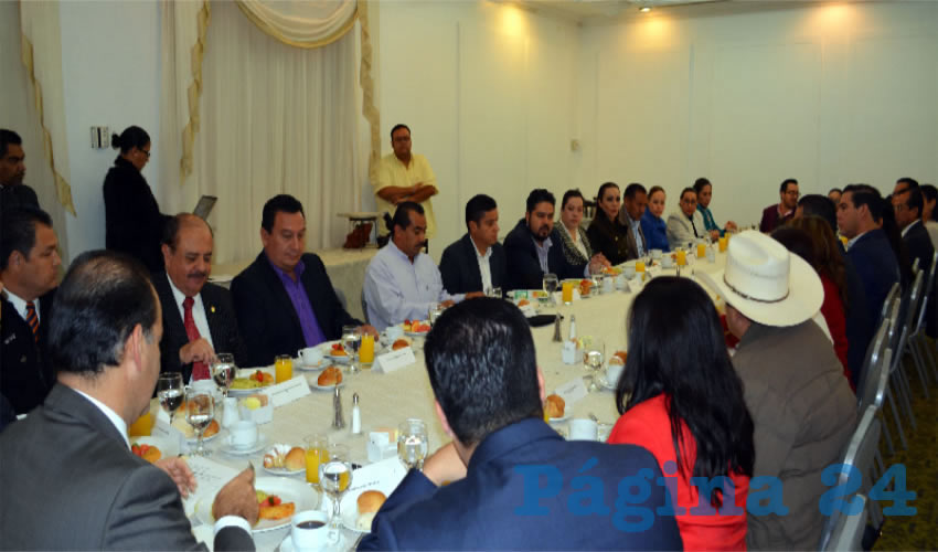 El Gobernador electo de Aguascalientes convoc&oacute; a los legisladores a trabajar en conjunto