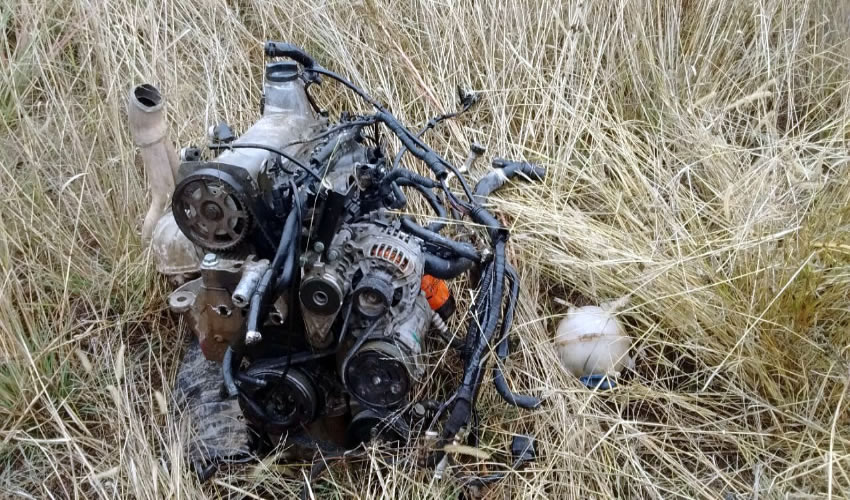 El motor salió disparado a varios metros de distancia