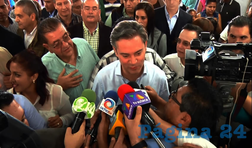“Por supuesto que no hubo sanción, por dios, esos son rumores de redes, lo hemos aclarado hasta el cansancio, al contrario”, desmintió el secretario de Educación federal sobre el castigo que le habrían dado a la niña Andrea por corregirlo en público/Foto: Francisco Andalón López 