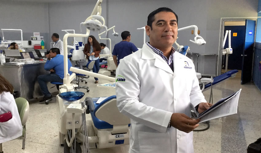 Nicol&aacute;s Zaragoza Vel&aacute;zquez, primer lugar en la modalidad de p&oacute;ster en el Euro Congress on Dental and Oral Health 2016