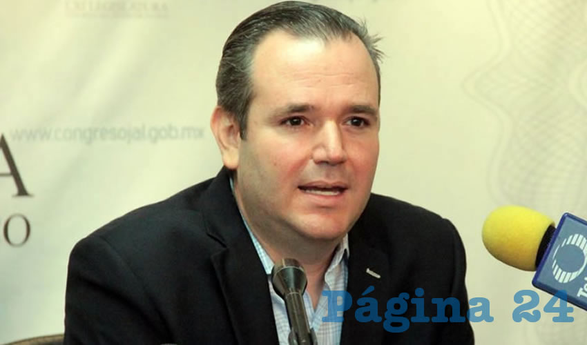 El legislador panista Miguel Monraz aclaró que esperan que el litigio en tribunales se resuelva lo más pronto posible, en tanto que en el Congreso de Jalisco se trabaja para buscar a quien ocupará la silla que dejaría vacante el magistrado Leonel Sandoval/Foto: Francisco Tapia 