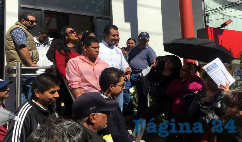 Osvaldo Ávila Tizcareño: Una opción es la reubicación de todos los habitantes de este asentamiento que no pueden continuar viviendo en esta zona, ya que es un peligro latente para las familias de la colonia Rincón Guadalupano (Foto: Merari Martínez Castro)