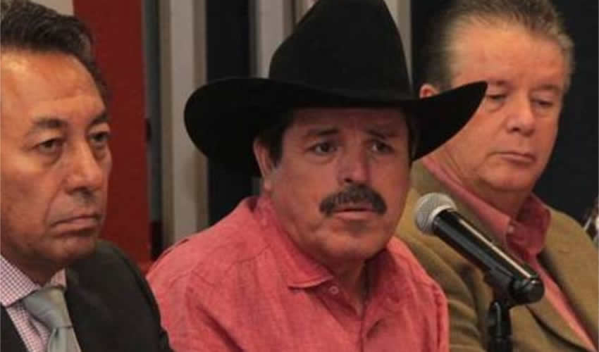 “Aquí en Jalisco un asaltante que se sube a un camión el delito no está tipificado hasta este punto, sí lo está por ley pero no se lleva a cabo por los ministerios públicos, pues los acusan de robo, de portación de arma, de amenazas, pero nunca son acusados de secuestro”, criticó el diputado tricolor Salvador Arellano/Foto: Francisco Tapia 