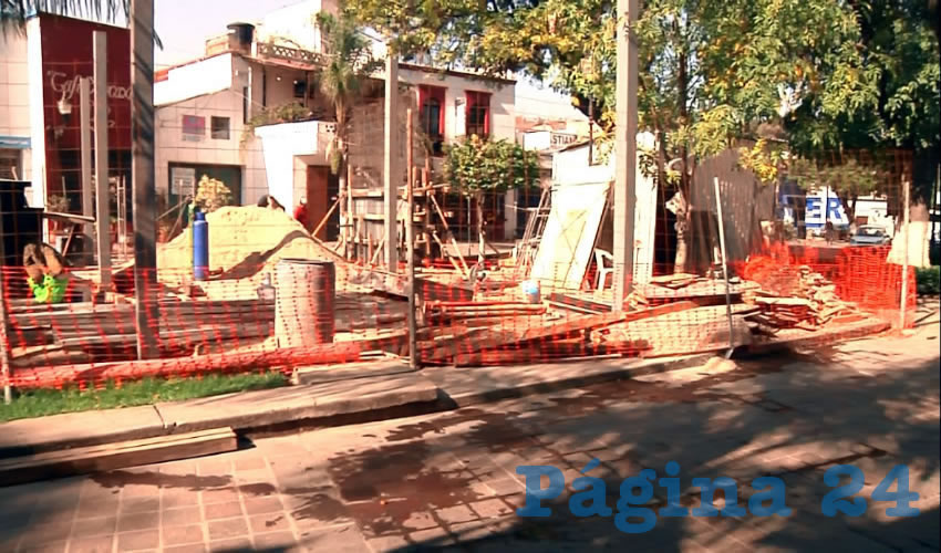 Lo más difícil fue la cimentación del lugar, que según el proyecto realizado por el ayuntamiento de Tlaquepaque, sólo contará con un muro y las tres paredes restantes serán de cristal, aunque se esperan obras complementarias para mejorar esta zona ubicada cerca del centro histórico/Fotos: Francisco Andalón López