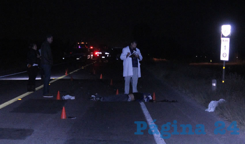 El tr&aacute;gico percance ocurri&oacute; sobre la carretera federal 71, en Pabell&oacute;n de Arteaga